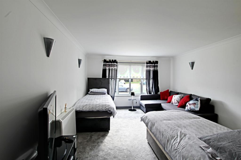 The Willows Crawley  Exterior photo
